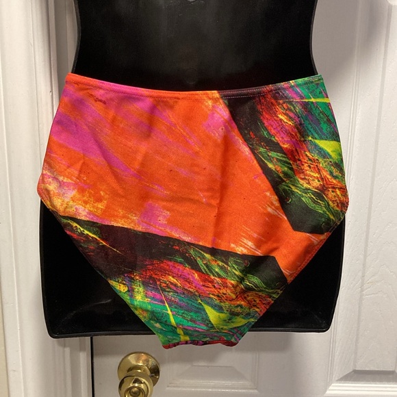 Sunflair® 2-PC Bikini Multicolour - Size 10 Top (40) D-Cup/12 Bottom (42)* - Picture 12 of 14